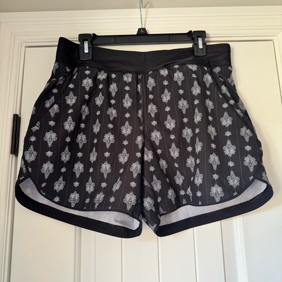Lands’ End Bermuda Swim Shorts - Picture 1 of 7
